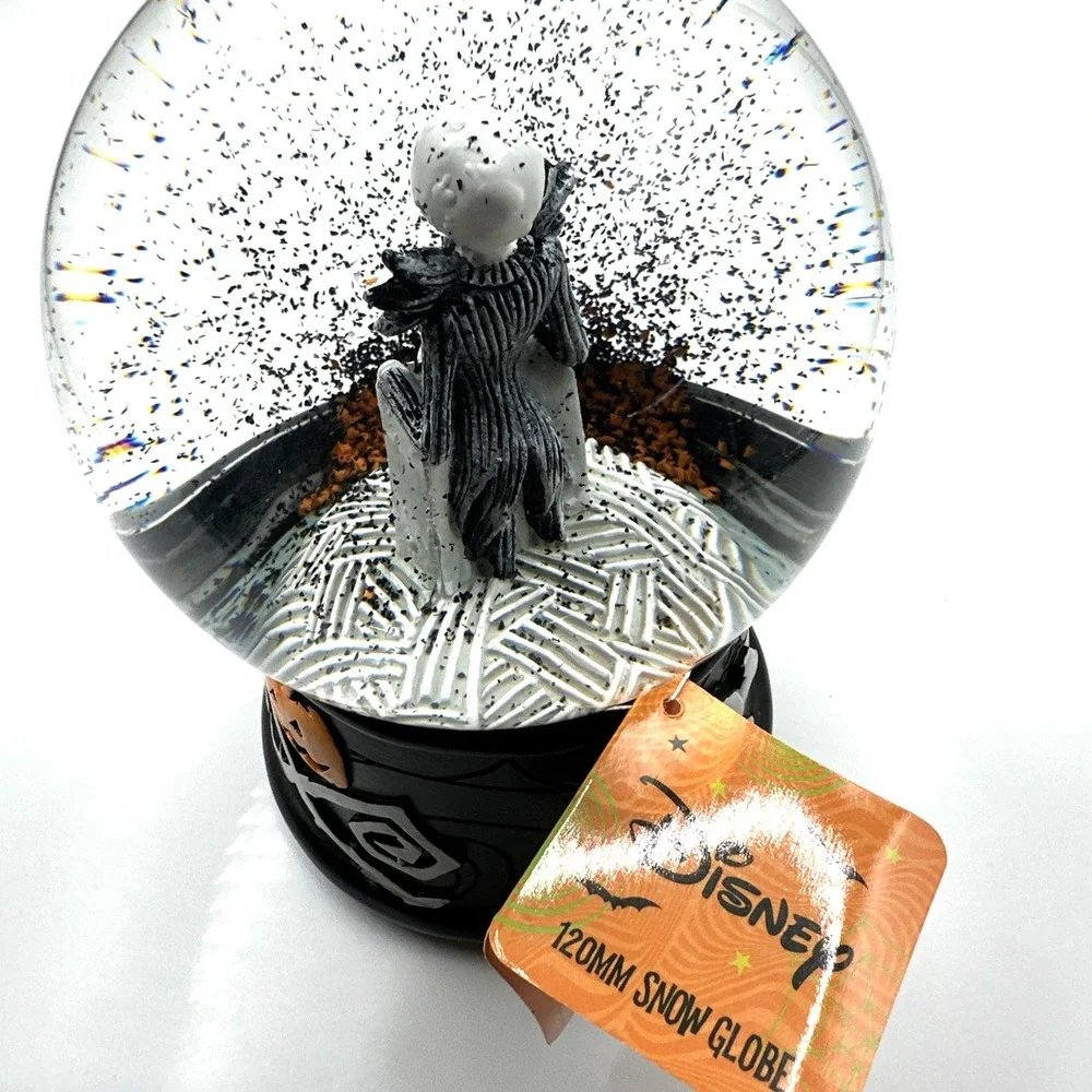 Disney Nightmare Before Christmas Snow Globe plays Funeral March of a Marionette